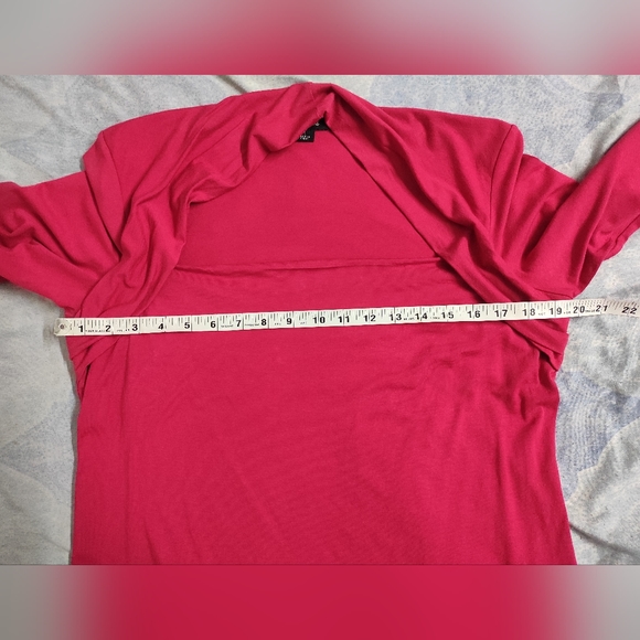 Summer Top - Picture 13 of 13